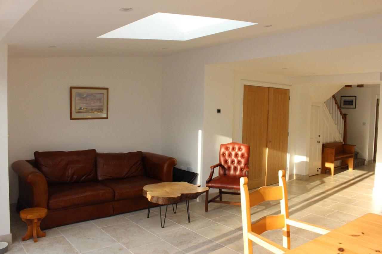 Cippinstone Villa Newport  Exterior foto