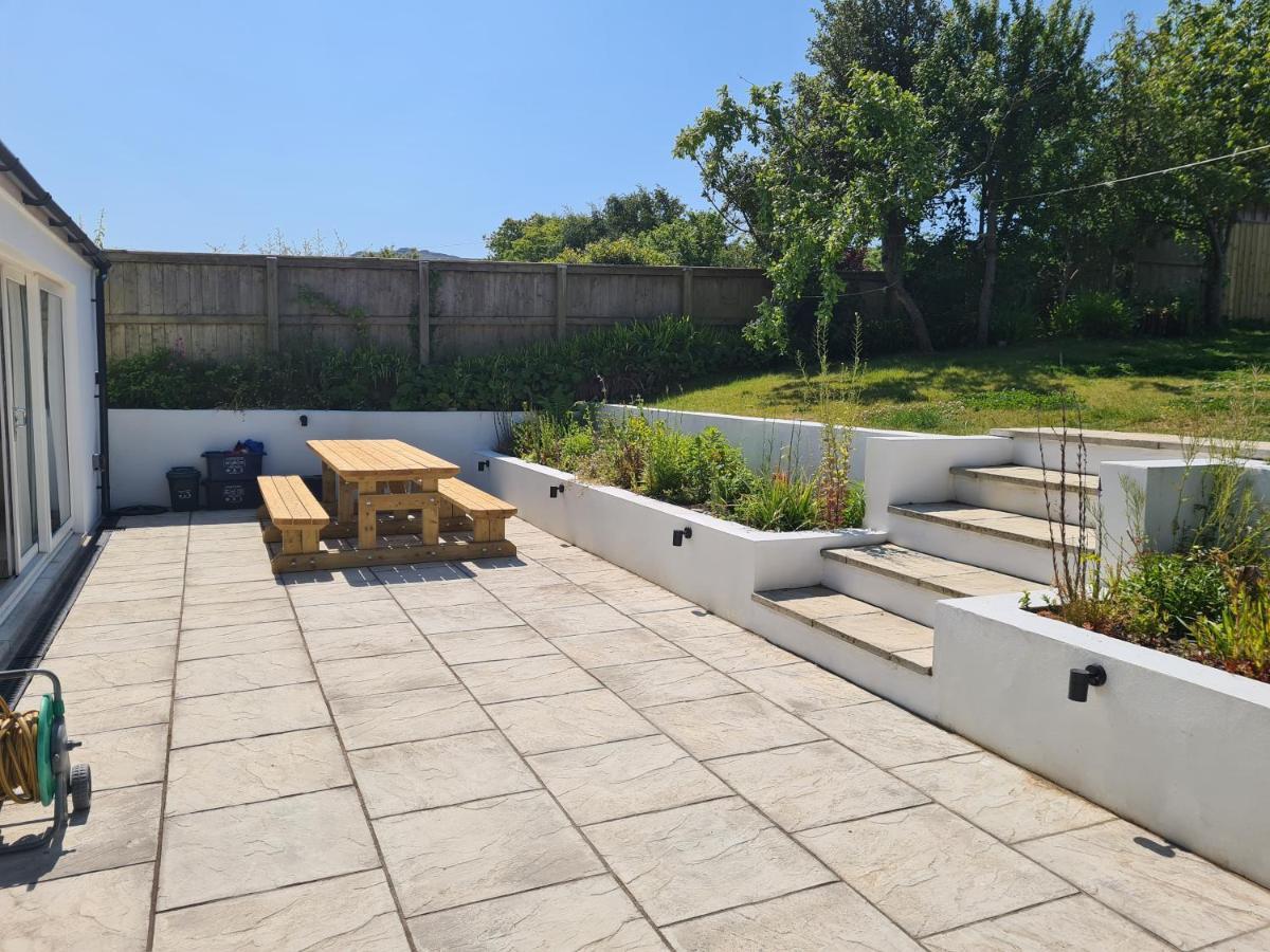 Cippinstone Villa Newport  Exterior foto